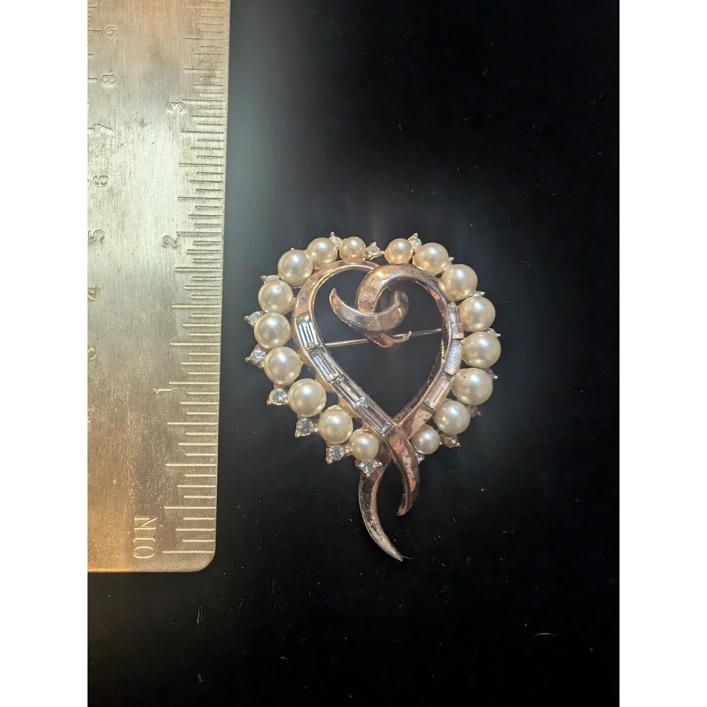 Trifari Gold Tone Heart Shape Brooch Rhinestone Faux Pearl Vintage Pin Marked